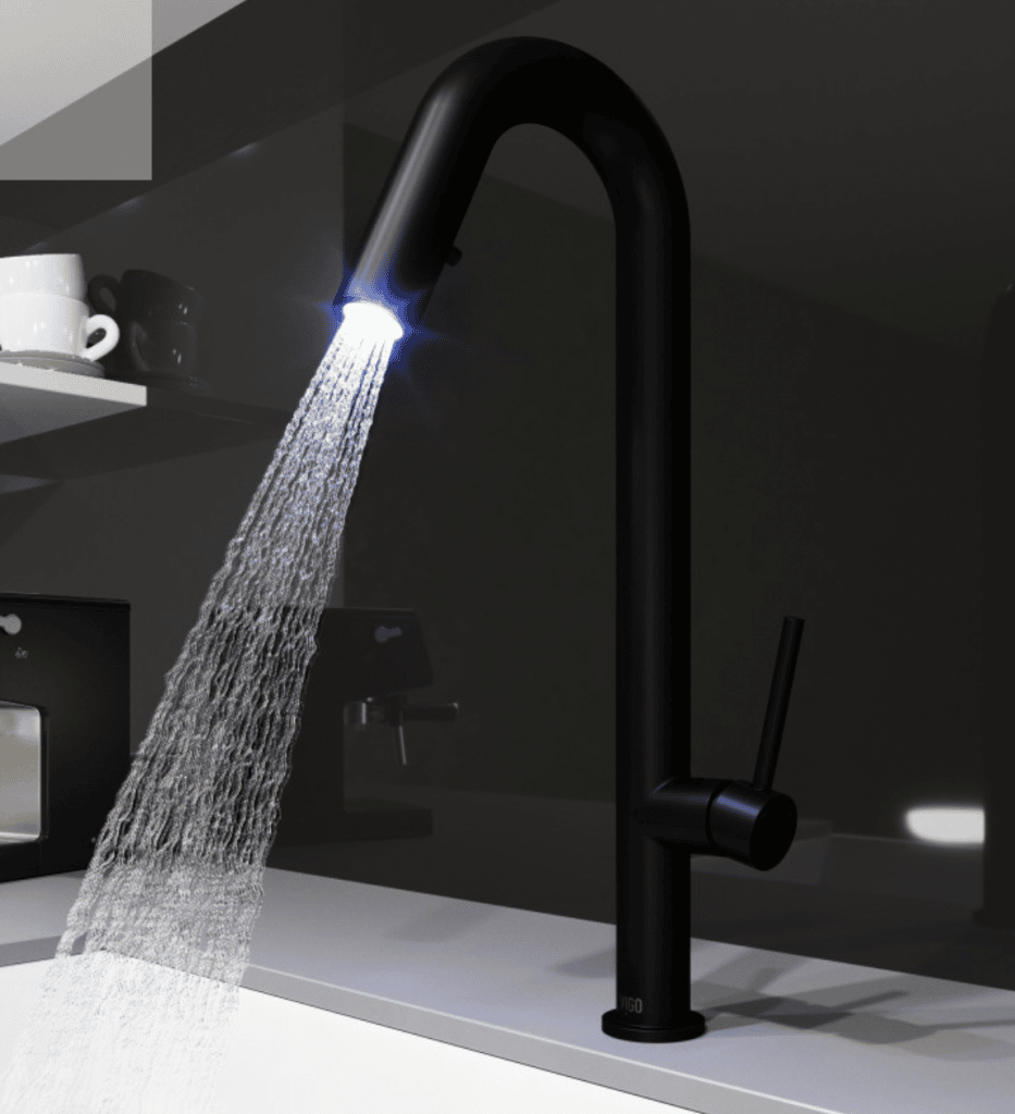 Vigo Oakhurst LED light Pull-down single handle kitchen faucet 