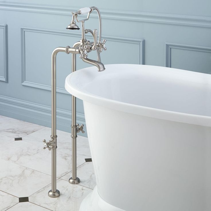 Freestanding roman tub faucet