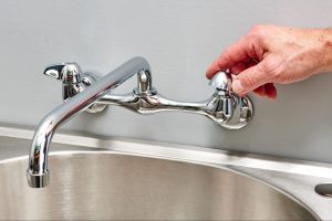 Compression faucet 