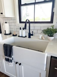 farmhouse pull down kitchen faucet