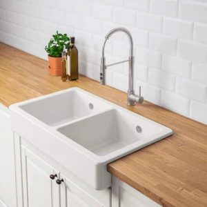 touchless farmhouse faucet